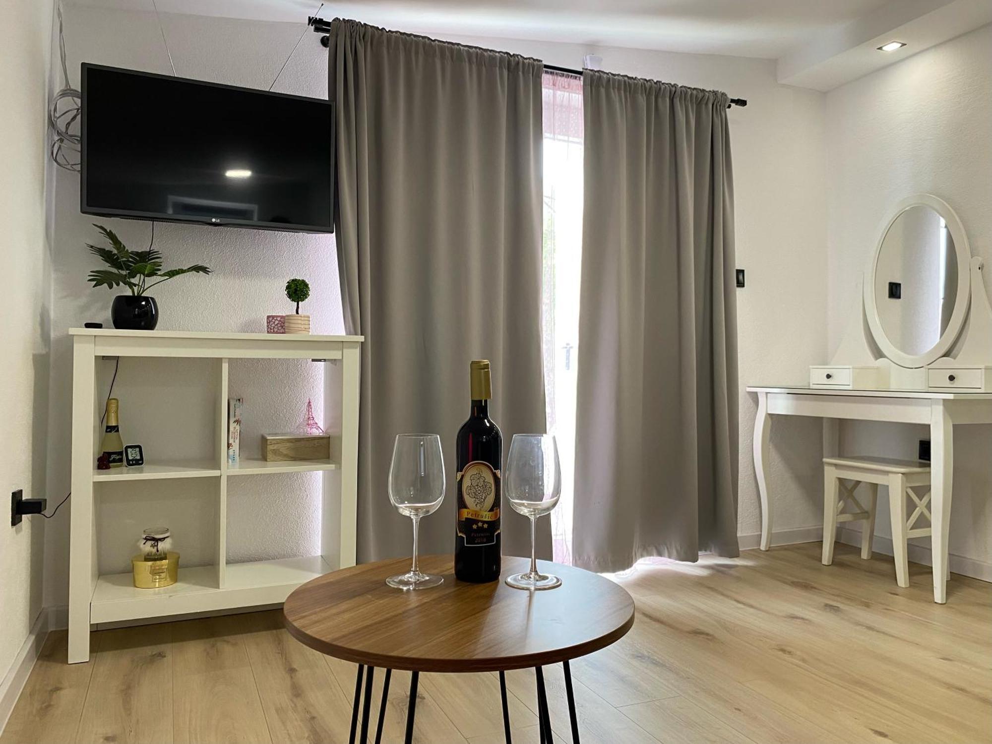 זאגרב Studio Apartment Adrijana מראה חיצוני תמונה